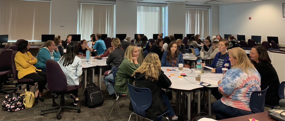 Year 2 elementary school counselors taking time to collaborate &amp; consult with their mentors today! A great morning session of PL focused on building &amp; organizing strong comprehensive school counseling programs to impact student success! <a href="/ClarkCountySch/">CCSD</a> <a href="/rosanneobrien/">Rosanne Richards</a> @MikeMbarton