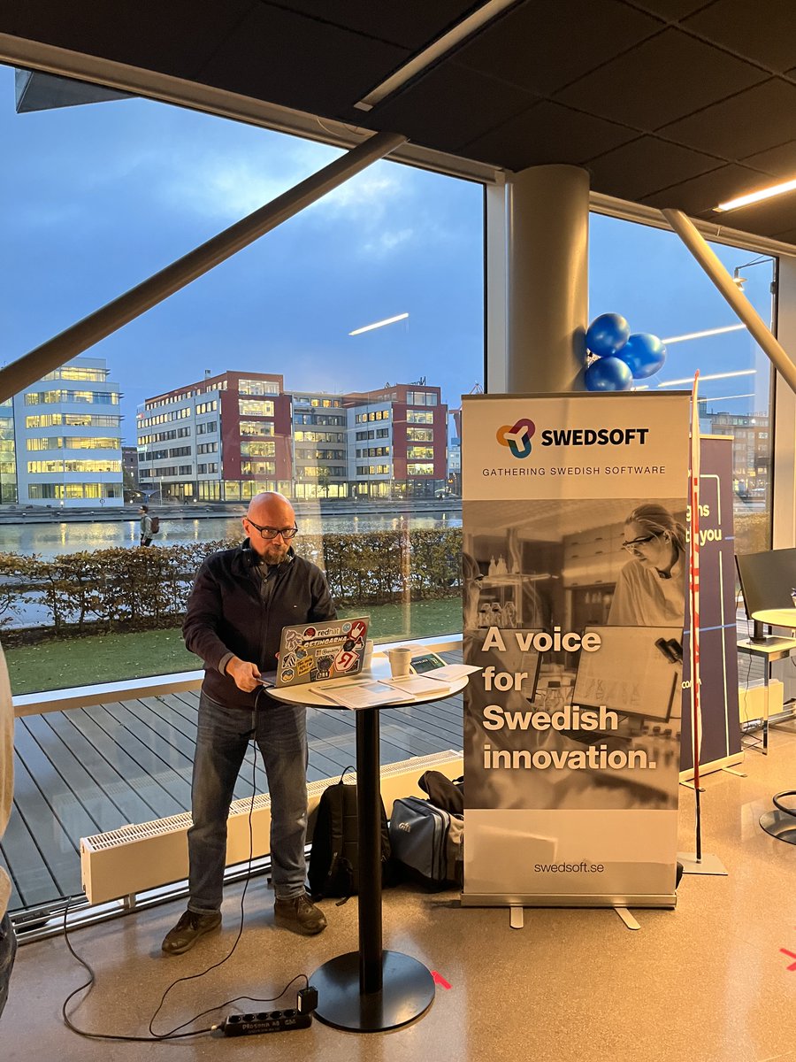 Idag deltar Swedsoft på Lindholmen Software Development Day!

Välkommen förbi oss i vår monter på plats 19, här hittar du bland annat <a href="/aljapaco/">JTS🐝 #SektionF 🏆🏆🏆🏆🏆🏆</a> från vår styrelse!