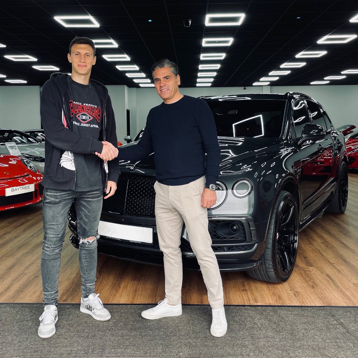 Big thanks and congratulations to Krystian Bielik of <a href="/BCFC/">Birmingham City FC</a> on the purchase of this stunning Bentayga 🙌🤝 Top guy with a great career ahead of him ⚽️ #football #bentley #bentayga #bentleybentayga #luxury #footballplayer #w12 #4x4