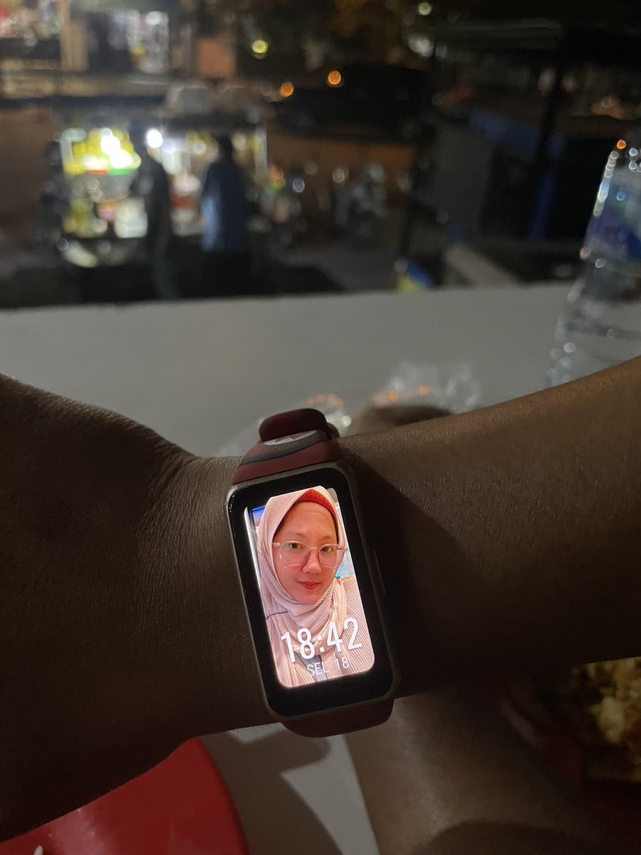 dynnna54's tweet photo. Si paling sweet + act of service. Dengan pedenya dia nunjukkin ini dong. Huaaa udah lama ga pernah diginiin jadi terharu :’) https://t.co/PJtEbNz6yI