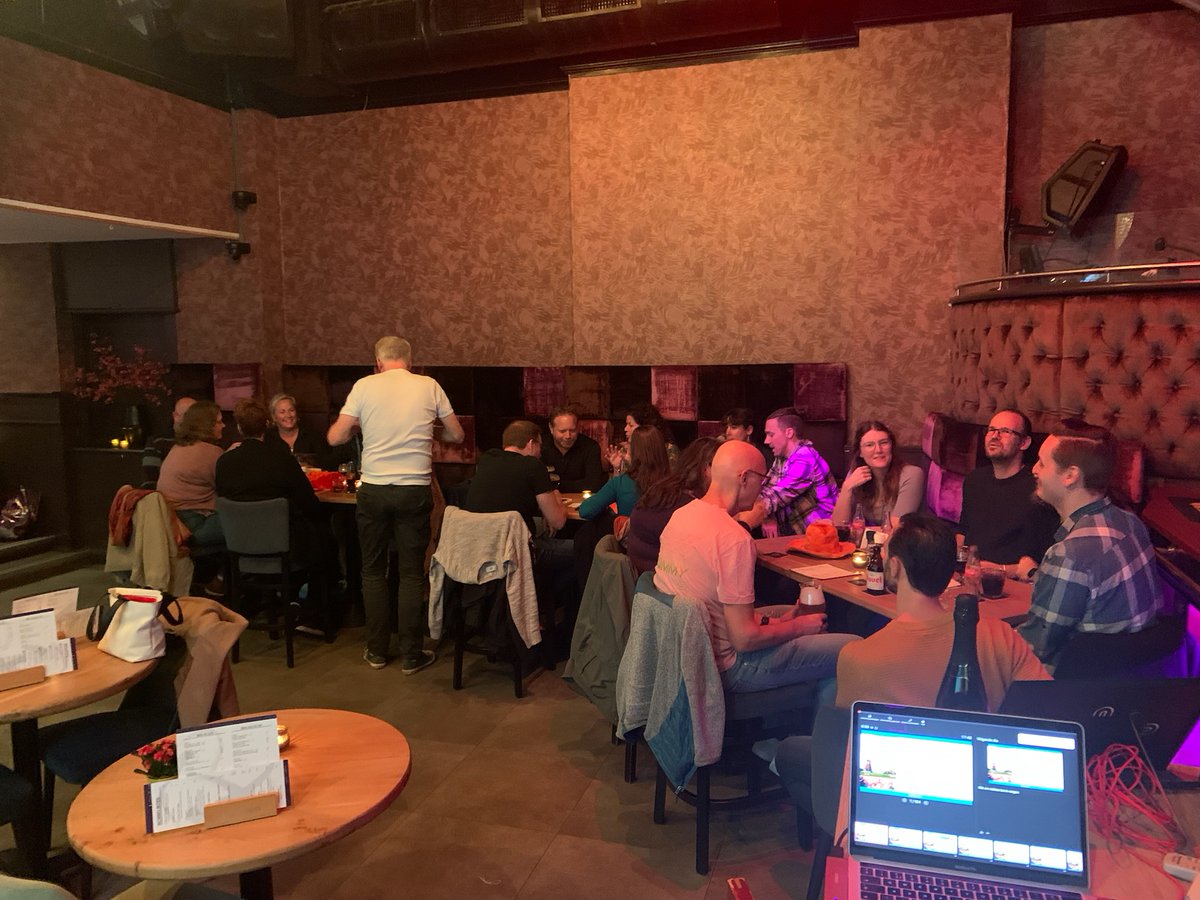 Acuity_nl's tweet photo. Nadat we twee edities hebben moeten overslaan, konden we afgelopen weekend eindelijk weer ons jaarlijkse bedrijfsuitje houden. Dankzij een bootreis, diner en quiz hebben we een prachtige dag beleefd. Dank aan onze feestcommissie en alle aanwezigen! https://t.co/JLqXyYBp2m