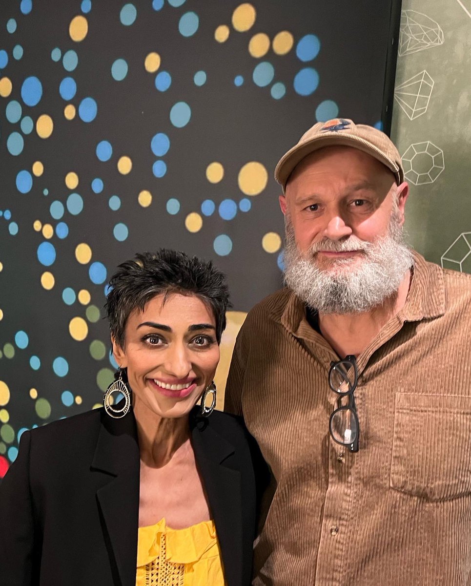 Ser frem til å møte tv-seerne fredag 28 oktober som gjest hos Anne Lindmo #nrk 🙏🏾♥️ Sendingen kan sees på NRK nett allerede fra i morgen tidlig. Sammen med blant andre Erlend Loe, Herman Flesvig, Yosef Wolde-Mariam og bandet Tøfl