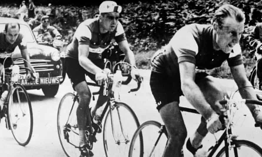 "Brian Robinson, first Briton to win a Tour de France stage, dies aged 91"
Brian won stages of the Tour in 1958 and 1959 and was also the first British rider to complete cycling’s most famous race in 1955.
theguardian.com/sport/2022/oct…