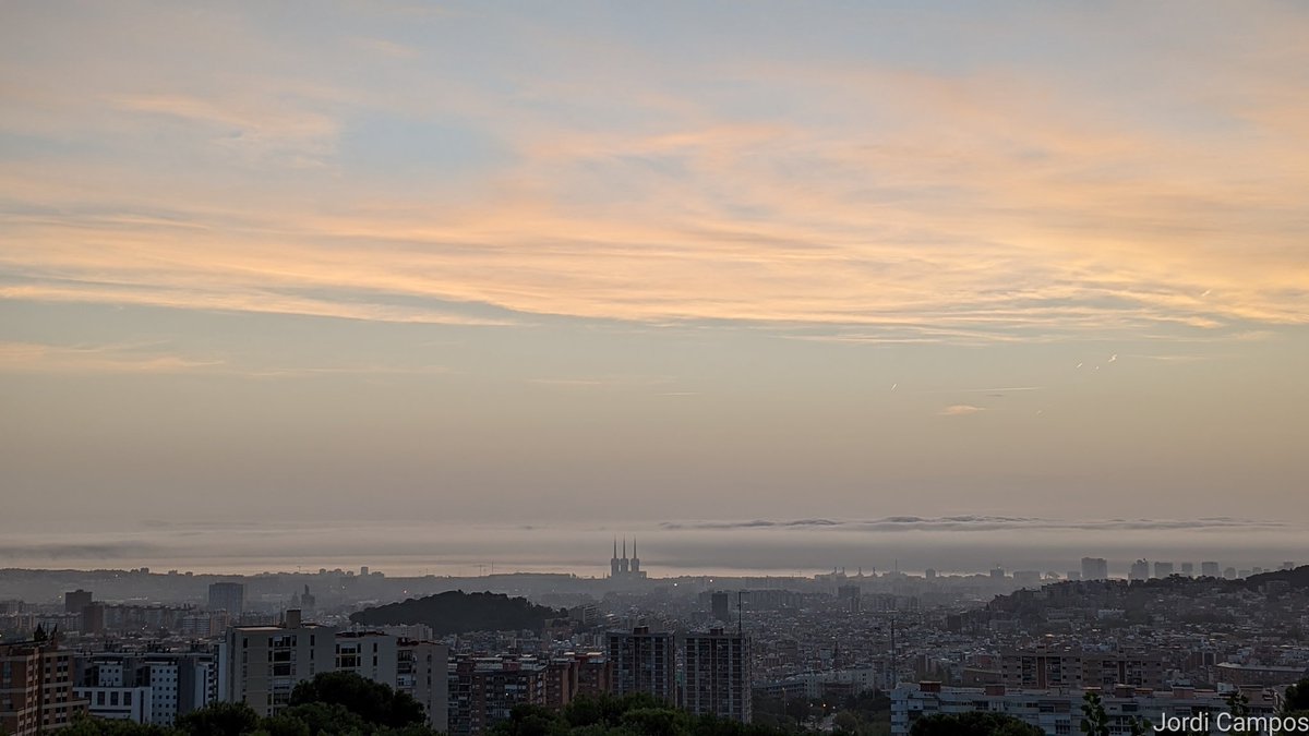 jordicampos's tweet image. Aquesta nit i a primera hora d'aquest matí, els #Stratus han estat ben presents, la mínima 18'4 graus #Montbau #Barcelona