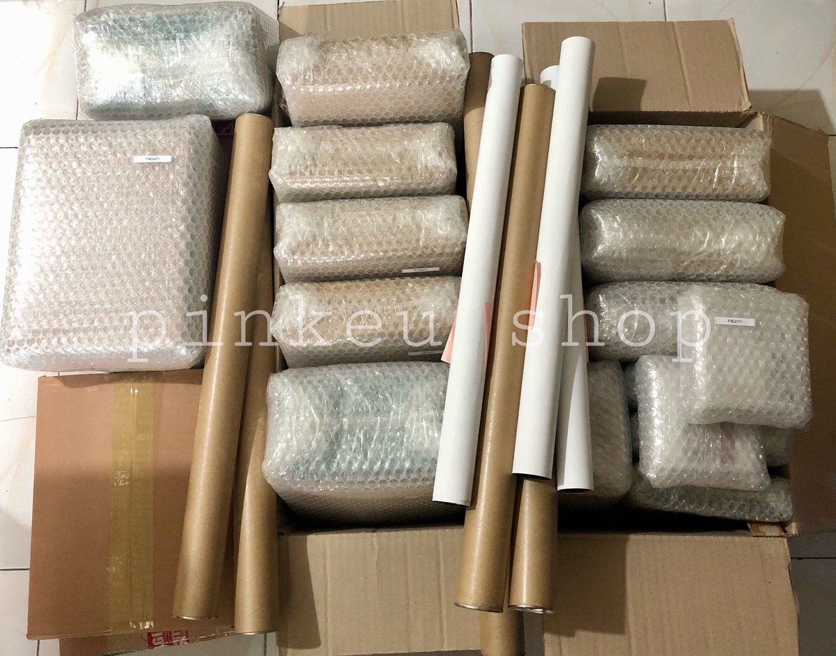 #pinkeushopUPDATES

done packing all born pink album orders.✨

Sdd - will DM you the pick-up details (you can book now or tom)
Ggx - kindly wait for our email tonight for your shipping fee, and we’ll schedule for pick tom.
For those who opt of sco, We'll be sending a link later.