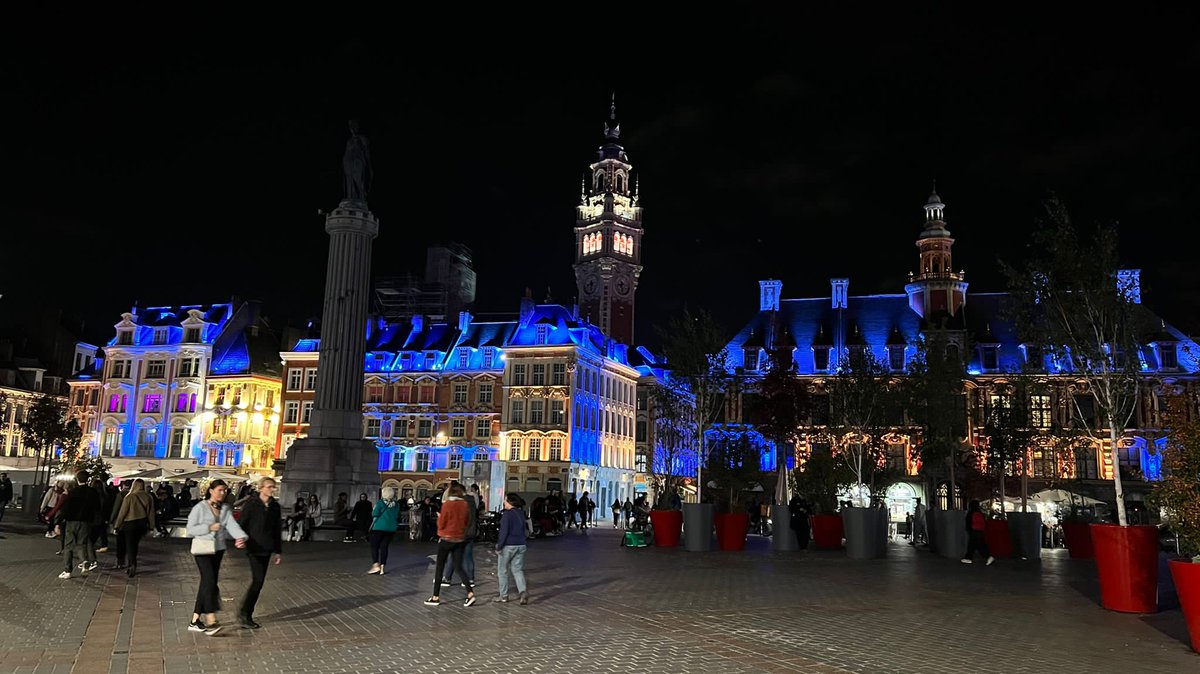 juflisanne's tweet photo. Paar dagen naar Lille en Amiens geweest. #herfstvakantie https://t.co/x2ZEWvUU1D