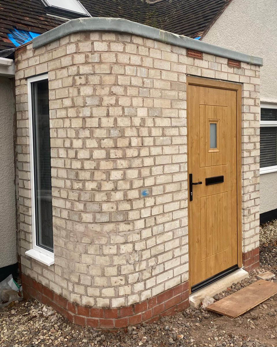 Looking to improve an existing porch, or building a new one? We can help you. White UPVC windows &amp; door to compliment your existing porch, or a newbuild porch with white aluminium window &amp; Irish Oak Composite door
#teamhilbre #porch #Compositedoors #upvcporch