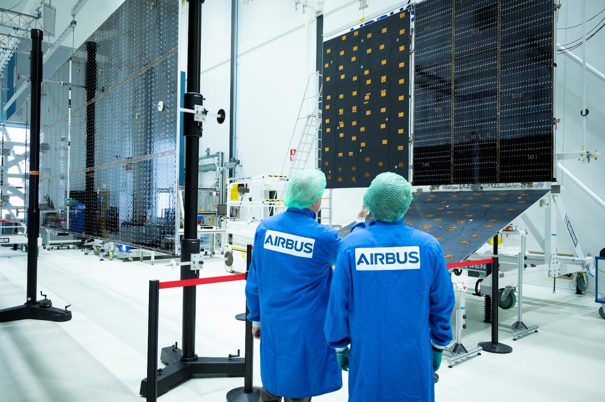 Airbus Space on Twitter "That's what you call power! ⚡️ 10 panels, 26