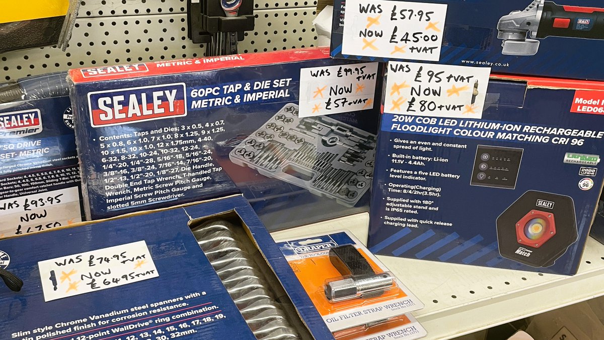 hopkinsmachines's tweet photo. We have some fantastic deals which can be bought direct from our Brecon Showroom. But if that's a little out of the way we can always arrange collection from our Newport Showroom.

#batterychargers #rechargeablefloodlights #tapdiesets #fanheaters #spanners #torquewrenches https://t.co/0SFmsS23Pb