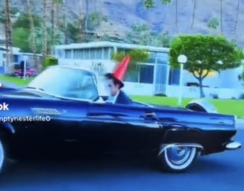 hesnocontext's tweet image. 