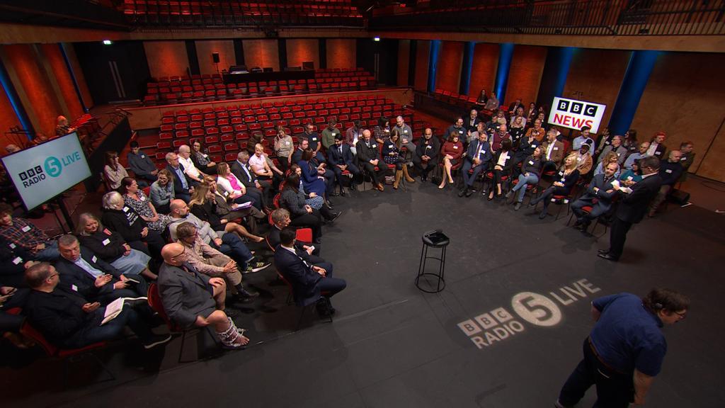 BroadcastWl's tweet photo. The team was busy delivering the #lighting solutions for @BBC #outsidebroadcast projects in Sunderland last week, including for #BBCBreakfast, the News at Six &amp; Ten, Radio 5 Live and #Newsnight #broadcastlighting #broadcast https://t.co/WubNxkJayL