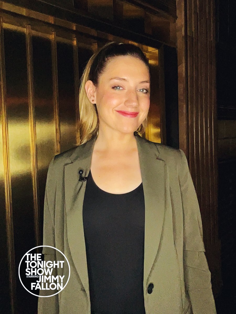 FallonTonight's tweet photo. .@isabelhagen_ performs stand-up after the break! #FallonTonight https://t.co/T9fkGaGiU4