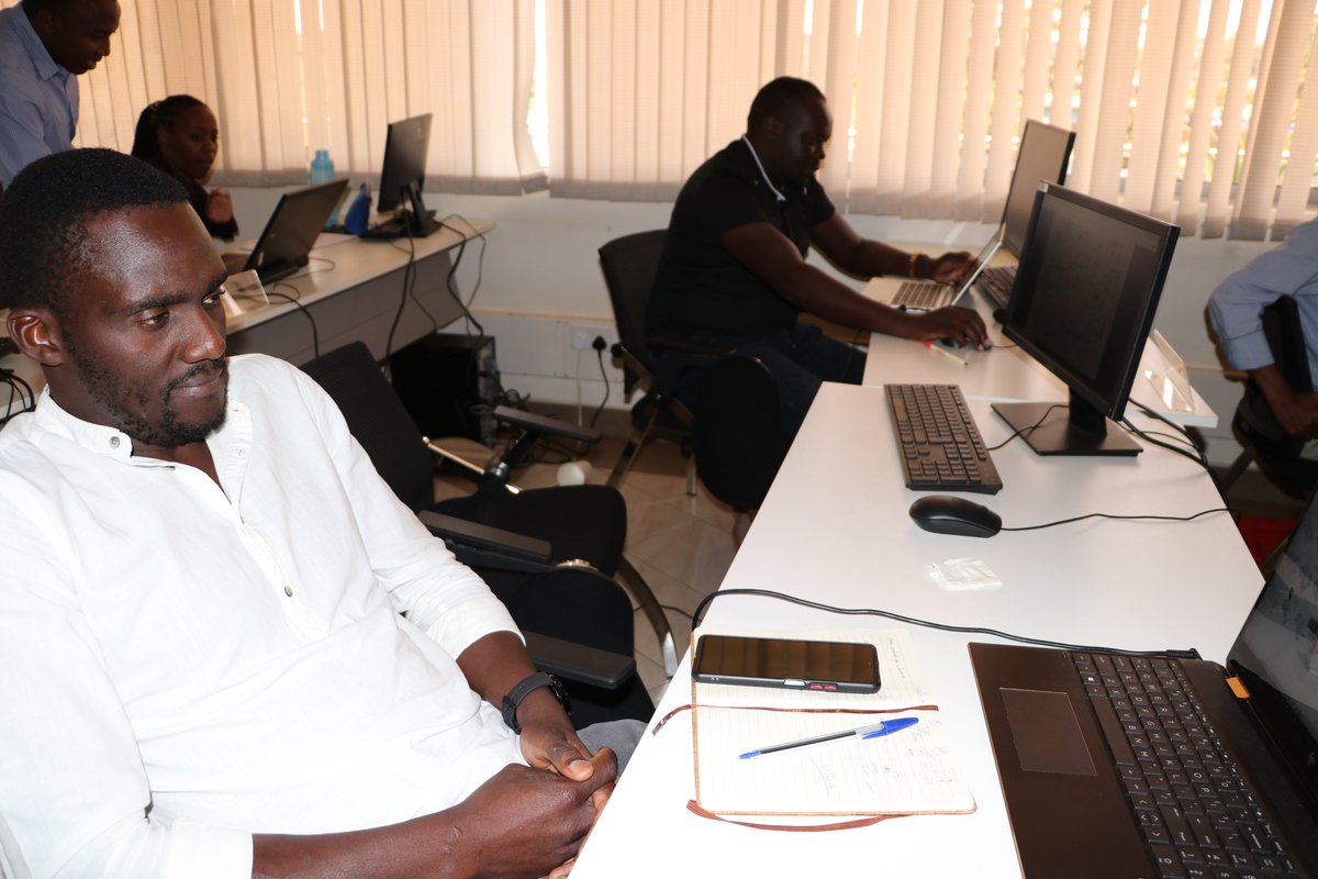 RCMRD_'s tweet photo. #RFBS Our partners continued to impart skills to participants. They learnt about the yield modeling & forecast viewer getting an overview of the forecast modeling framework, forecast viewer architecture (RCMRD-UCSB) & an overview of the EWX Viewer (RCMRD-UCSB) @UCSB @mitaru_jr https://t.co/uvrnVWcgXH