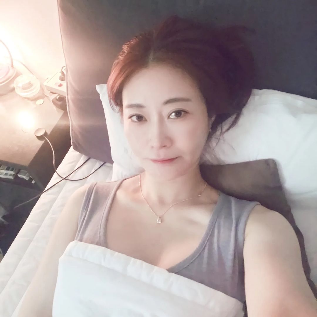 ct_reyes24's tweet photo. 모텔에 혼자 있는데 주소 알고 싶으면 
하트 눌러~
#섹트 #유부녀 #아줌마 #모텔 #주소 #맘눌뎀 https://t.co/d1CcO8QtiX