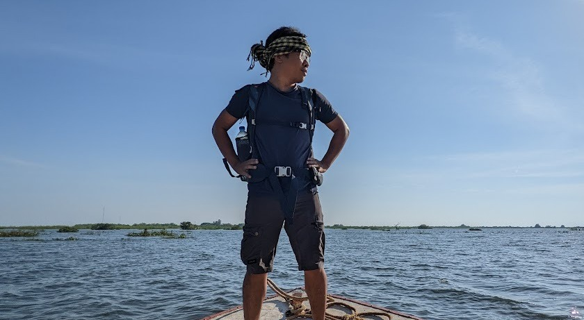 ritthyou's tweet photo. An eye-opening experience to have learning adventures at floating villages with #KhmengPrey members to spot #ClimateChange impacts & thrilled to facilitate #OxfamKH's #CCCS22 session on #YouthKH's Perspectives on Livelihoods & Sustainability of Communities in #TonleSap & #Mekong. https://t.co/pVQG3I5ejX