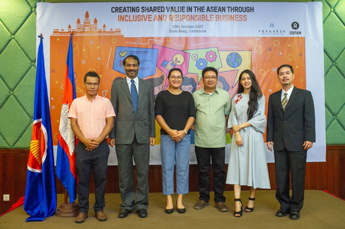 ritthyou's tweet photo. After #CCCS22 #youthKH's #ClimateChange talk, elated to join the active policy dialogue on "Creating Shared Value in the ASEAN through Inclusive and Responsible Business," the #ASEAN side event organized by #OxfamKH & the #Prakarsa in #SiemReap #InclusiveBusiness https://t.co/2sAuOAiUzk