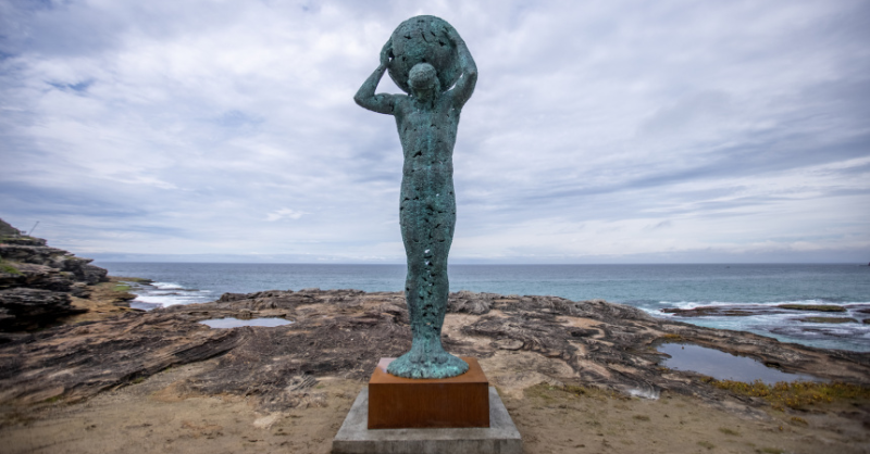 DFATNSW's tweet photo. Have you checked out Sculpture by the Sea 2022 yet? 

This year, don't miss the showcase of sculptures by 🇺🇦 artists to raise money for Ukrainians displaced by the war.

The exhibition runs until November 7 along the Bondi to Tamarama coastal walk. 

@AUinUA @UKRinAUS @DFAT
