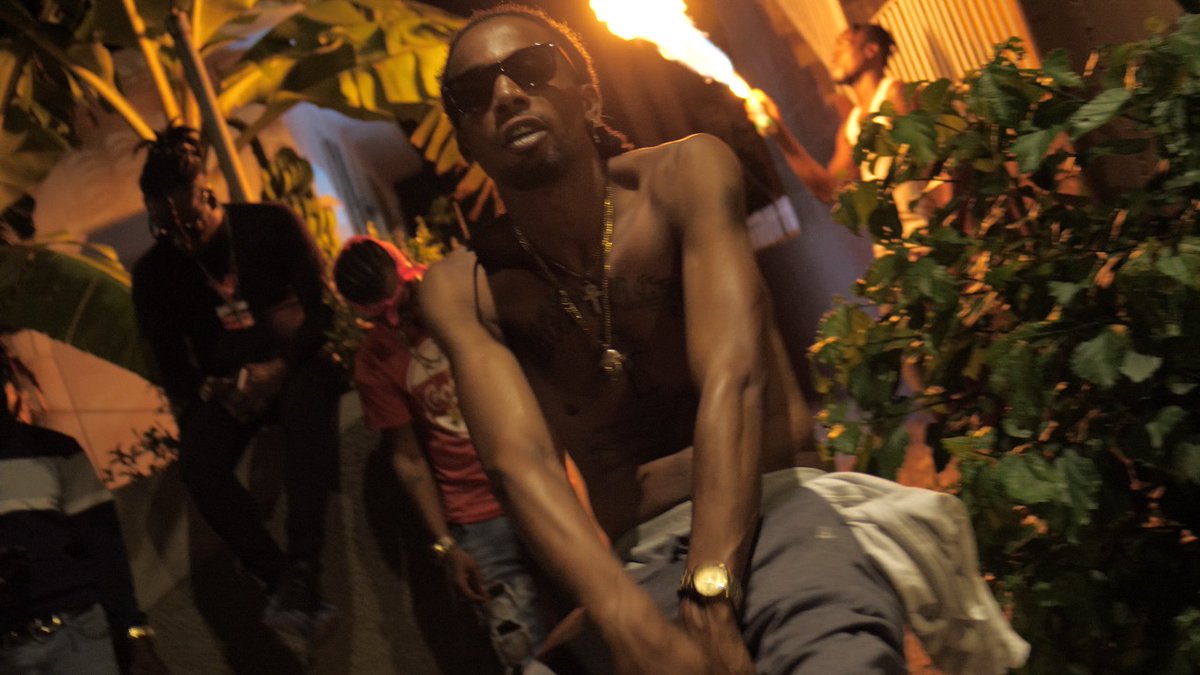 ygsdonplaya's tweet photo. You know how we coming 🔥🎬chxp th3 lin3🔥out soon https://t.co/x4b58TJbzX