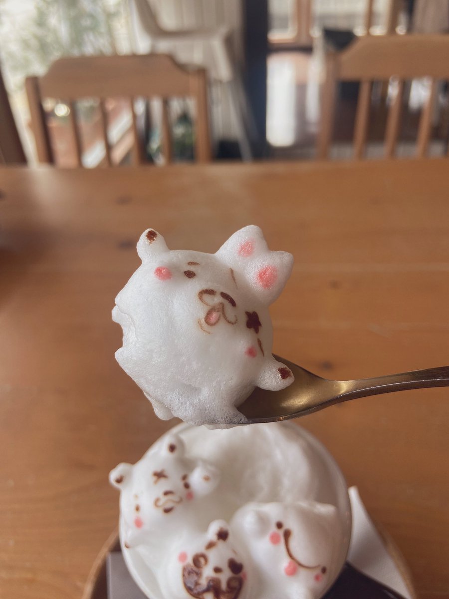 srss_xyz's tweet photo. 今日の昼食はウォーキングもかねてチョコッティーさんへ☕
久しぶりに来ましたが、メニューがどれも可愛らしくて素敵でした🎃
#チョコッティー
#chocotea https://t.co/MK8jn59Mmt