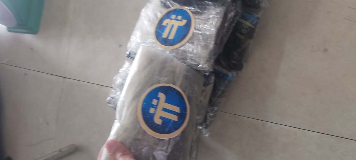 PI_QMOUNTAIN's tweet photo. @PiNewsMedia 
We will continue to agree on a high price.  We believe in PI in the project.  Currently we continue to exchange products with pi.
#PiNetwork 
#pinews 
#PiChainMall https://t.co/digGuMUxJJ
