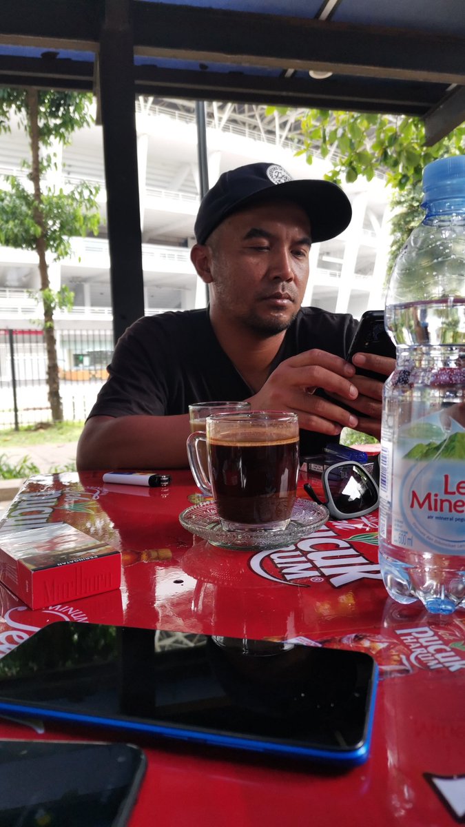 don_phitix's tweet photo. Banyak belajar tentang produksi event dr suhu satu ini...matur suwun buat ilmu dan pengetahuannya @Ustmand https://t.co/KXvOMh32O5