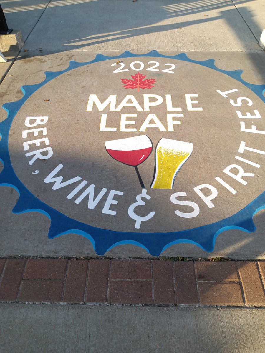 5ozThe's tweet photo. The 5oz Pour at The Maple Leaf Beer Wine &amp; Spirit Fest BaldwinCity KS! Fun times, good wine and definite nod to beer &amp; spirits!! Hands free pretzels on a rope-genius! Thanks ladies selling- Kristin Walters &amp; Julie Smith! #KStourism #winetasting #kswinelovers #lawrenceKS https://t.co/RQ61ZWVURL