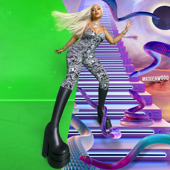 MeowMag's tweet photo. 🌈✨ @SteveMadden nos lleva al metaverso en su nueva campaña con #BellaPoarch, #Latto y #ChloeCherry 😻💅 Entra al #Maddenwood eligiendo tus #SteveMadden favoritos en esta experiencia de realidad aumentada para smartphones 📱👠 #MeowFashion #MeowMagazine https://t.co/yXjkcr8U4w
