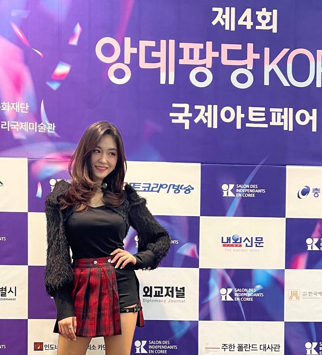 RyuBdada_Y's tweet photo. 2023년도 앙데팡당코리아 #홍보대사 로 임명되었습니다🥰 

#앙데팡당코리아 #국제아트페어 
국제적인 예술제에 많은 관심 바랍니다 🙌🏻

#nft #전시 #exhibition https://t.co/DKcxNvvXZG