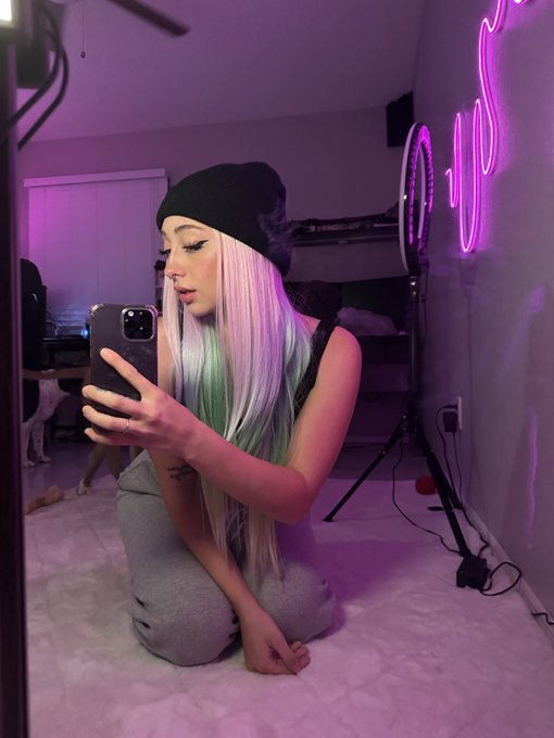 hiiii babes 🤍 https://t.co/5KDnRh10e9 https://t.co/YFa7iVz4kC<a href="/tag/sugardaddys"class="tags"><span>#sugardaddys</span></a><a href="/tag/onlyfanscontent"class="tags"><span>#onlyfanscontent</span></a><a href="/tag/sugardaddylegit"class="tags"><span>#sugardaddylegit</span></a>