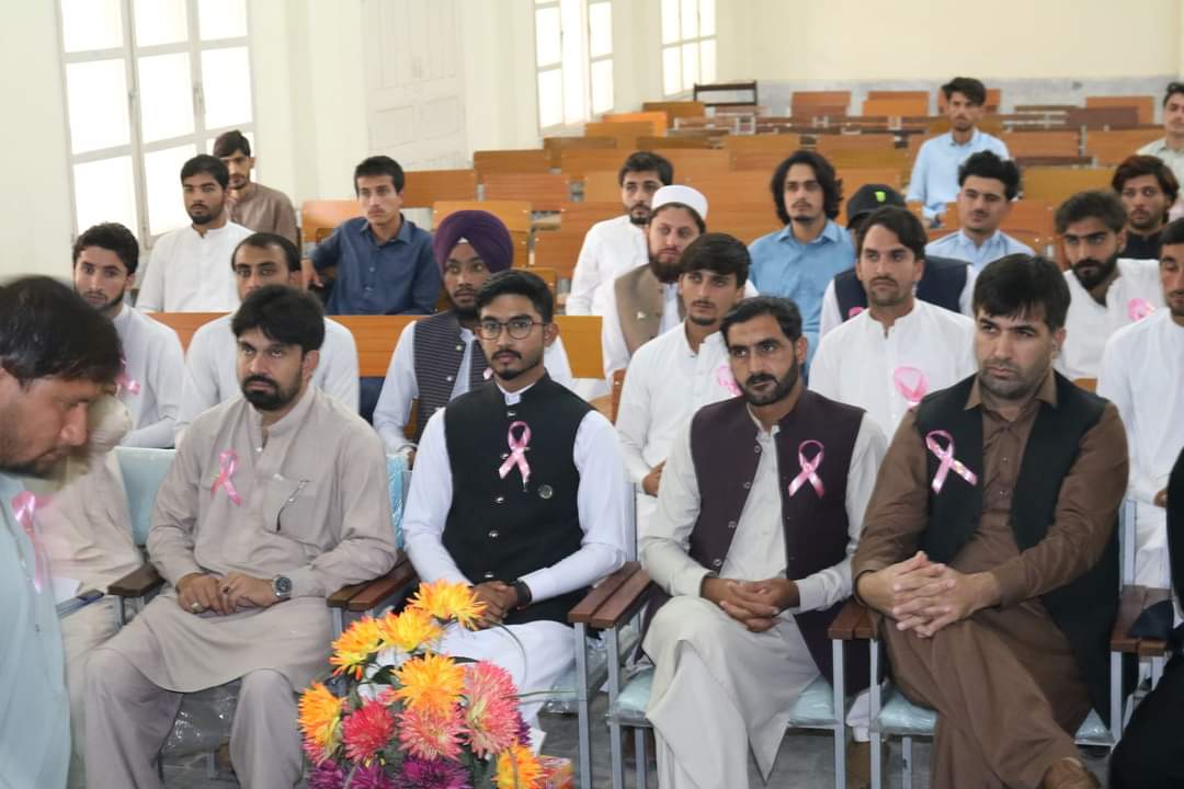 OfOrakzai's tweet photo. PDNET Small Grants-2022, Orakzai - Hangu
A 2-day intensive training was organised by PDNET Alumni Mr Arsalan Arif , at HANGU Campus KUST.
@DCOrakzai
#pdnet #RELOPakistan #USEmbassy https://t.co/iDvx2u3jhA