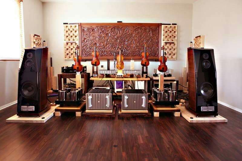 #Usher loudspeakers with #JeffRowland .....
