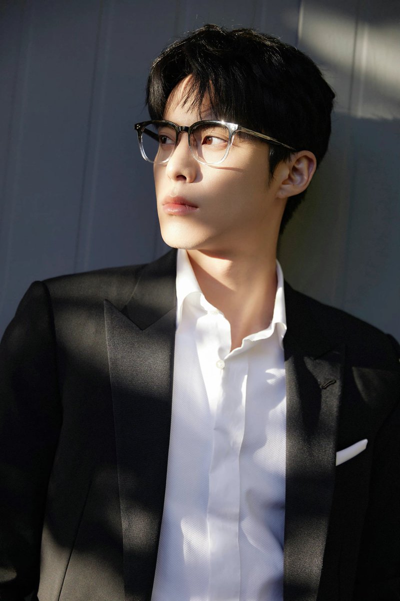 iQIYIMalaysia's tweet photo. We feel very attacked by his visuals 😩❤️
(Credits: Wang Hedi Studio Official Weibo Account)
Catch #WangHeDi in #UnchainedLove & #LoveBetweenFairAndDevil on #iQIYI & https://t.co/tQ0Yu6nweE!
👉🏻App: https://t.co/wdhB4dOGld
👉🏻Watch: https://t.co/R8JsZDBmZO
#cdrama #DylanWang https://t.co/c9swLA54VB