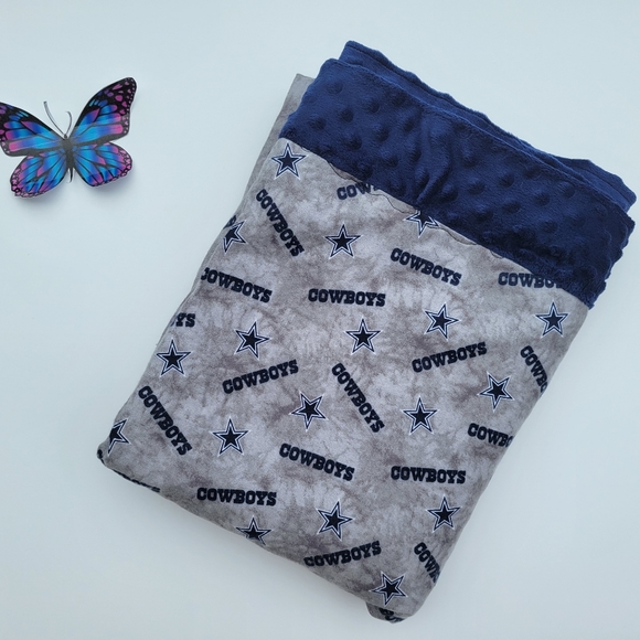 So good I had to share! Check out all the items I'm loving on <a href="/Poshmarkapp/">Poshmark</a> #poshmark #fashion #style #shopmycloset #satinior #mainstays #handmade: posh.mk/LRBt4OGwsub