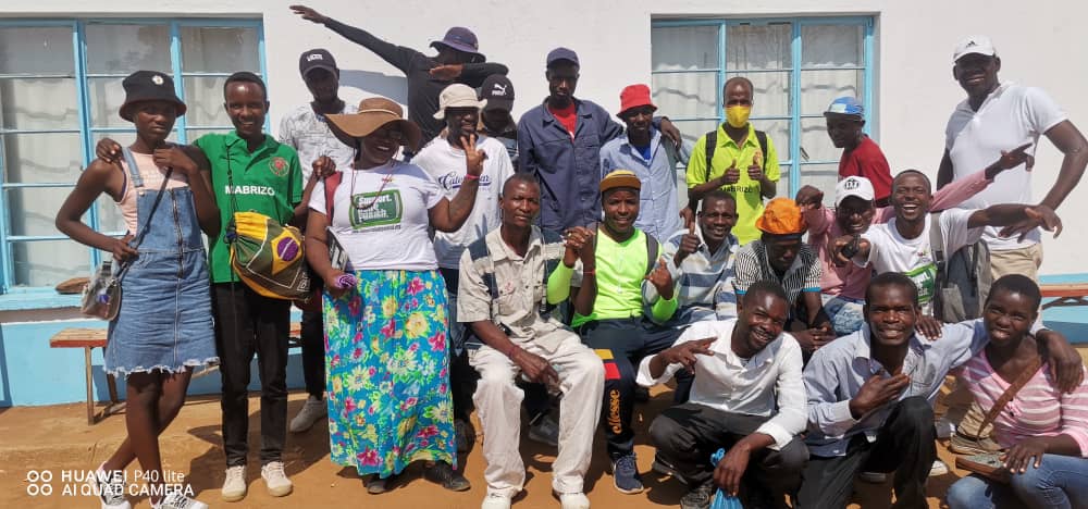 ZimPud's tweet photo. We had an amazing time ko #Tshitshi deep in Plumtree rurals. We spoke to the community of #PWUID and accepted with curiosity and enthusiasm the message on harm reduction and health care possibilities for them as people. https://t.co/B60VhnUq9x