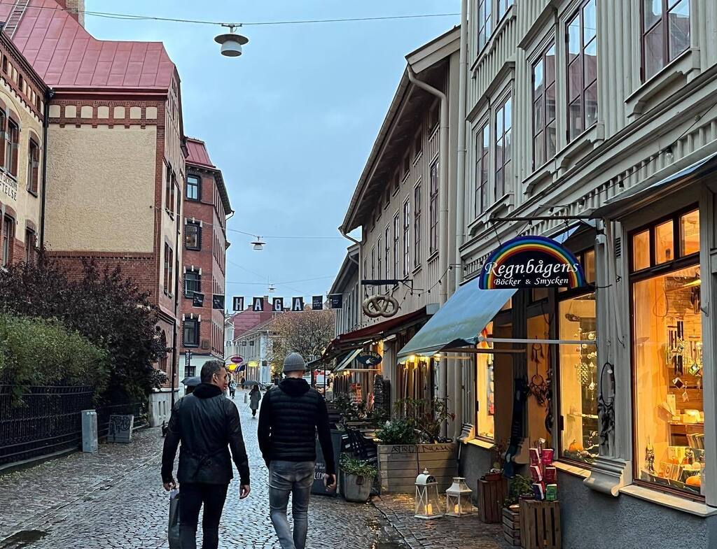 averybazan's tweet photo. Got to spend a few days in Gothenburg, Sweden. Really nice city - rainy but cozy while there. https://t.co/II0nQAekbk https://t.co/t6DhrUZUAS