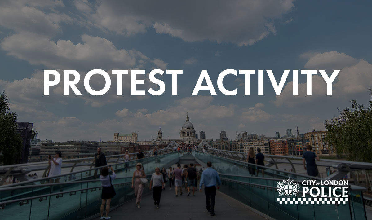 CityPolice's tweet photo. We are aware of a group of protestors blocking #CannonStreet, junction with Queen Victoria Street.

Our officers are in attendance and are working to minimise disruption.

Thank you for your cooperation. https://t.co/C2LuAsPm4f