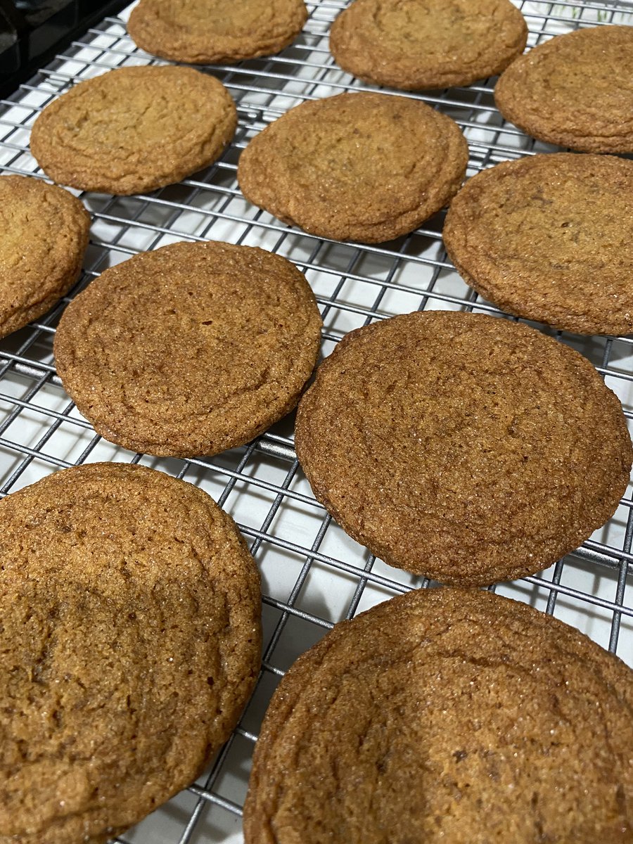 cialina's tweet photo. First batch of ginger cookies of the season. 🍂🍁 https://t.co/lmHZdclfJI