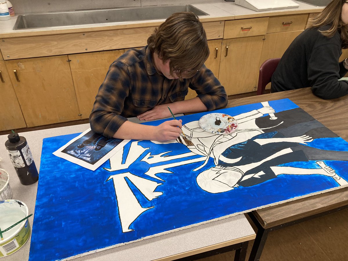 Check out some of these stunning pieces our Art Options students are creating!!! Just. Wow. 👏🏼👏🏼👏🏼 <a href="/WCPS72/">Wolf Creek Schools</a> #AXele2 #AXele5