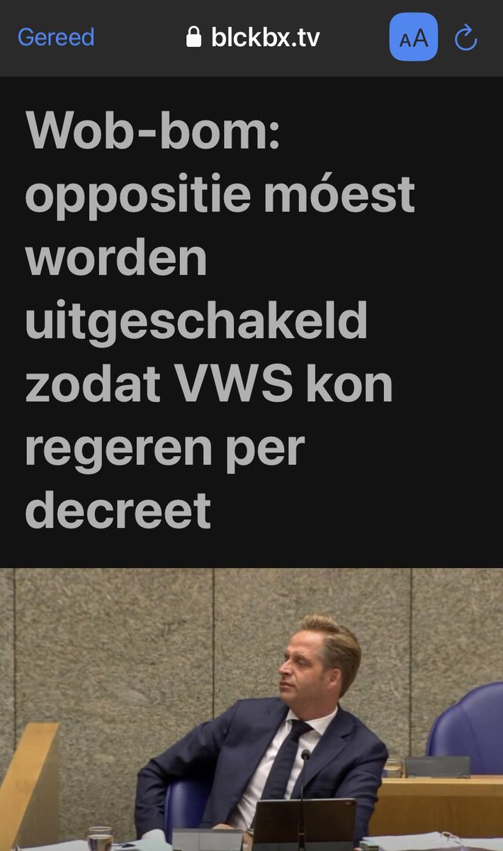 DaanDeWit's tweet photo. ‘Wob-bom: 

oppositie móest worden uitgeschakeld zodat VWS kon regeren per decreet’

https://t.co/aCnRXbmamb

Ook interessant is te zien - met de kennis van nu, maar ook van toen - hoe klein de groep Kamerleden was die bereid was zijn kritische werk te doen. https://t.co/HIlcLojDo5