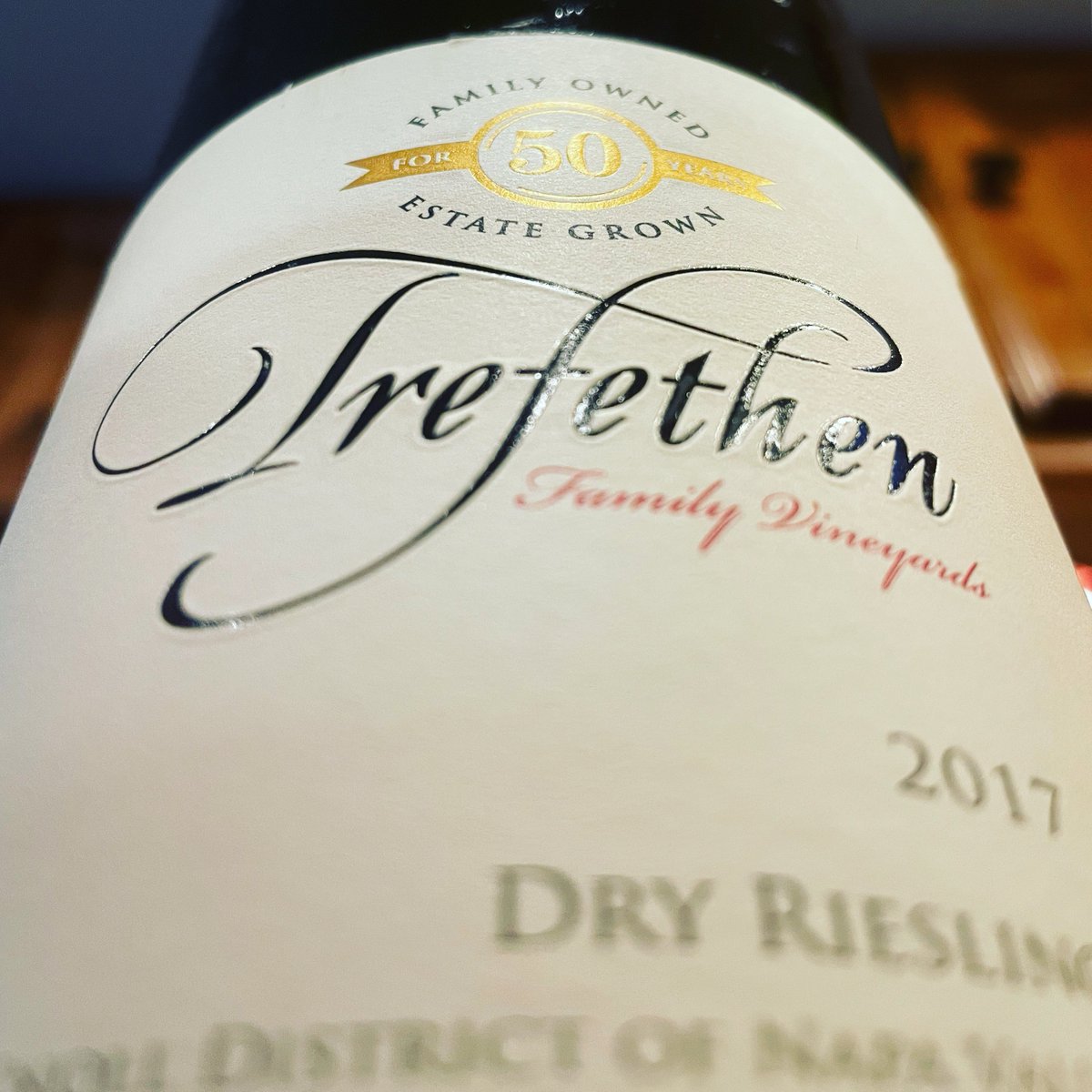 Sauvignonline's tweet photo. #NowSipping my fave #DryRiesling by @trefethenfamily - a 2017 large format stunner bought, saved, delivered and shared by dear friends for my birthday!! ❤️ #Cheers #WineFriends #California #Travel https://t.co/jViGswstDd