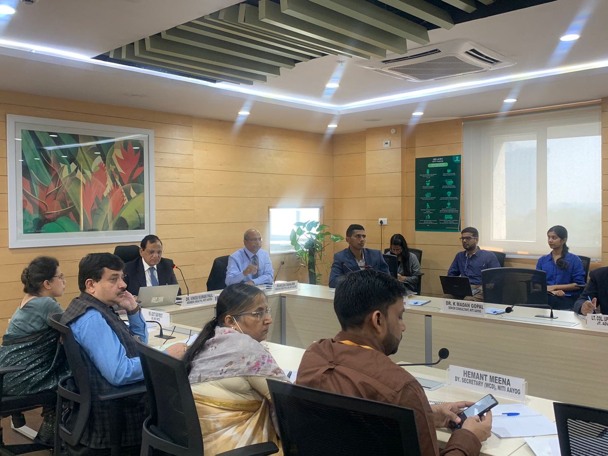 NITIAayog's tweet photo. #NITIAayog under the chairmanship of Member Dr VK Paul is holding a virtual workshop on improving health &amp; nutrition outcomes in #AspirationalDistricts.

The workshop is being held with Chief Medical Officers, ICDS officers and officials from various Aspirational Districts. https://t.co/uO7ECYJMqT