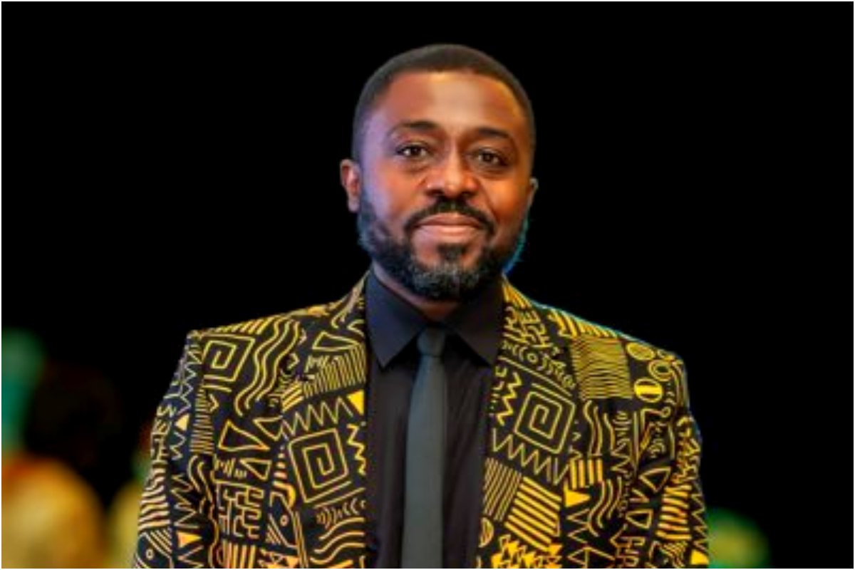 BlackStared_'s tweet photo. New Ghana.

Let That Sink In

Rishi Sunak is in his 40's 

Why are Ghanaians voting for 78 y/o presidents Dementia.  

The last thing #NADAA remembered was 

"I want to be president " https://t.co/1D9wdhoftE
