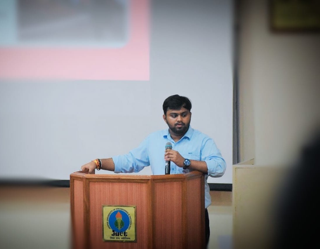 Anshu3029's tweet photo. #NewProfilePic https://t.co/pPpCvjwyXg
