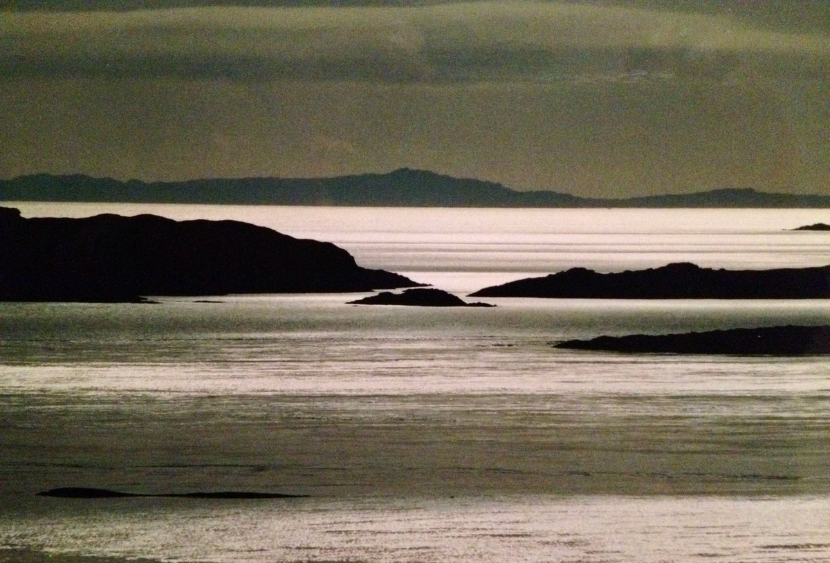 'Light in Scotland has a quality I have not met elsewhere. It is luminous without being fierce, penetrating to immense distances with an effortless intensity.'
#NanShepherd in The Living Mountain, published #OTD in 1977.
Image:mine