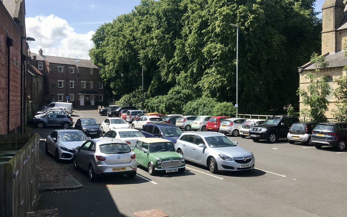 johncuthbert's tweet photo. @KateFantom @TheMGOwnersClub Had the opposite thought on modern day colour blandness. Everything is bigger and mostly white, silver and black with every shade in between. Although photography has equally moved a long way as well… https://t.co/ptlzn7LTNl
