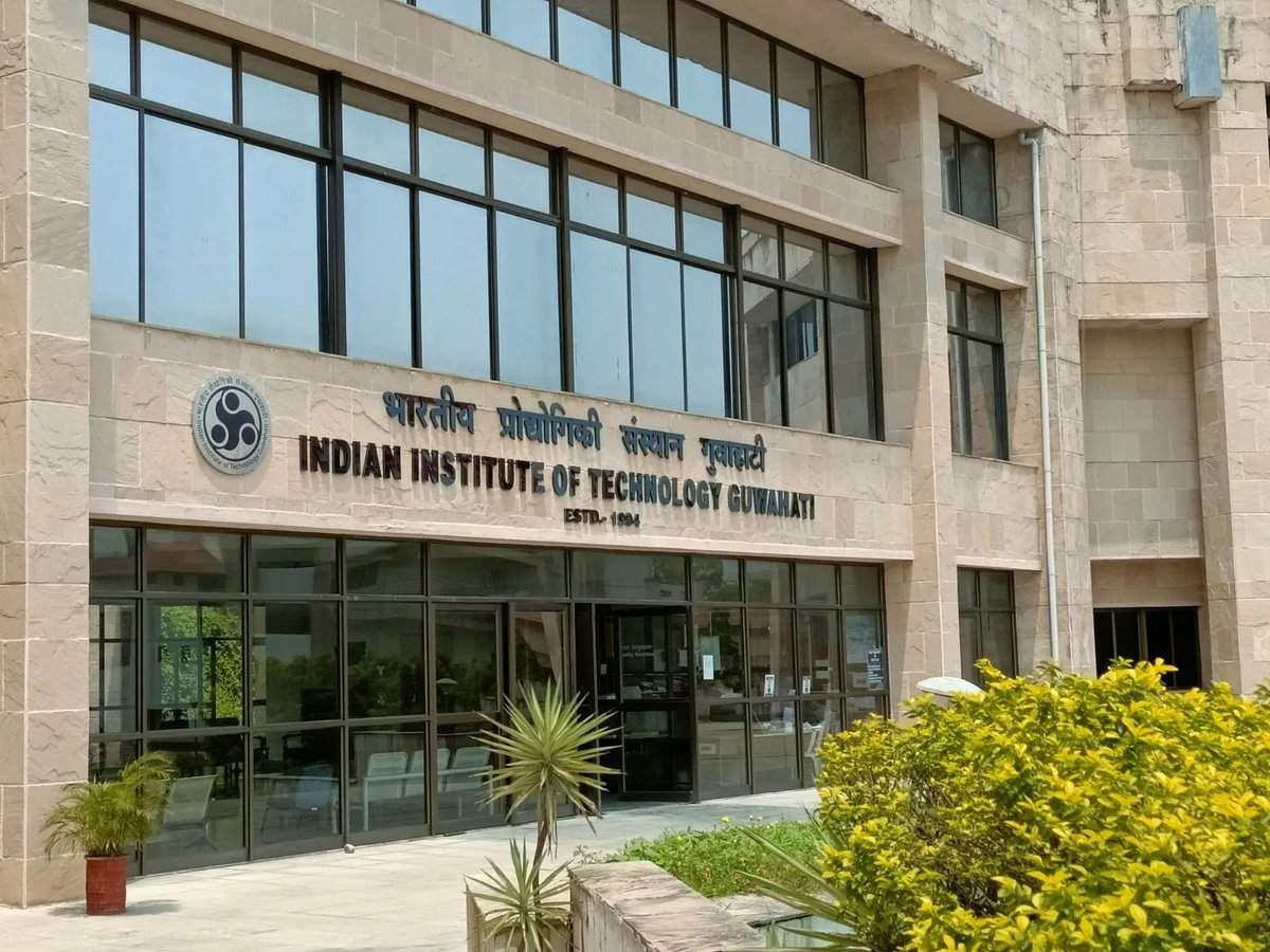 .@IITGuwahati develops AI-assisted model to predict bone repair outcomes for various fracture-treatment methods The AI-based simulation model can potentially help a surgeon choose the right implant or technique before a fracture-treatment surgery