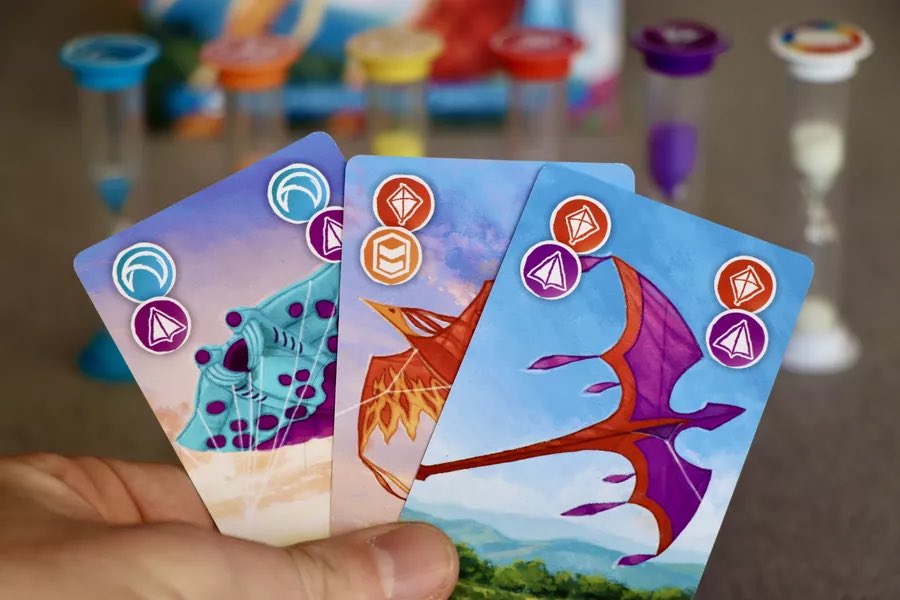 tabletoppings's tweet photo. Kites is an intense real-time game in which players need to work together in order to keep all their kites in the air!

Check my impression here:

https://t.co/NTE4VlATuH

@FloodgateGames #kites #boardgames #cardgames #partygames #cooperativegames https://t.co/qD3x7WItA1