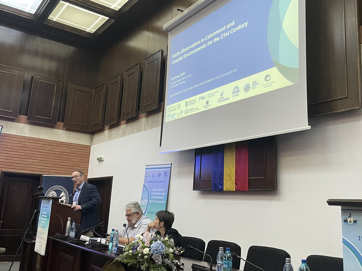 Adriana Maria tweet media