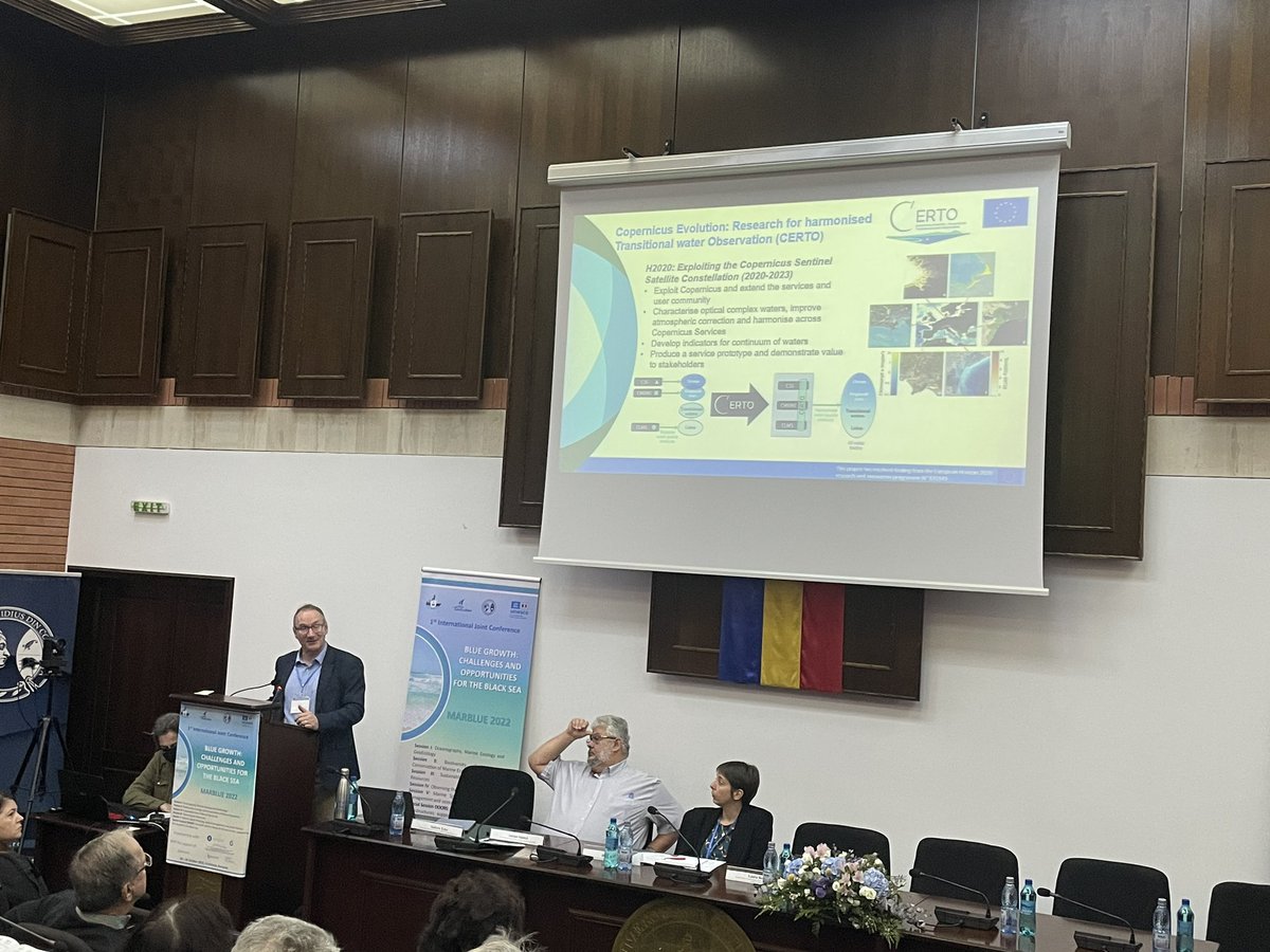 Adriana Maria tweet media