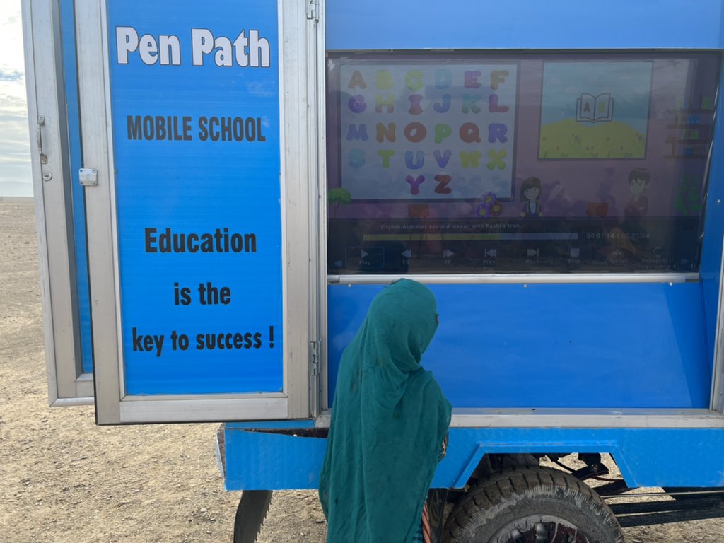 PenPath1's tweet photo. Penpath mobile school teaches vulnerable children. The teach girls at home 3 days a week and 3 days a week runs mixed gender classes for boys and girls
#PenPathMobileSchool 
#penpathmobilelibrary 
#PenPathGirlsEduCampaign https://t.co/rJUdSezBdi